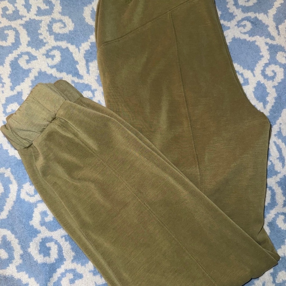 Lululemon